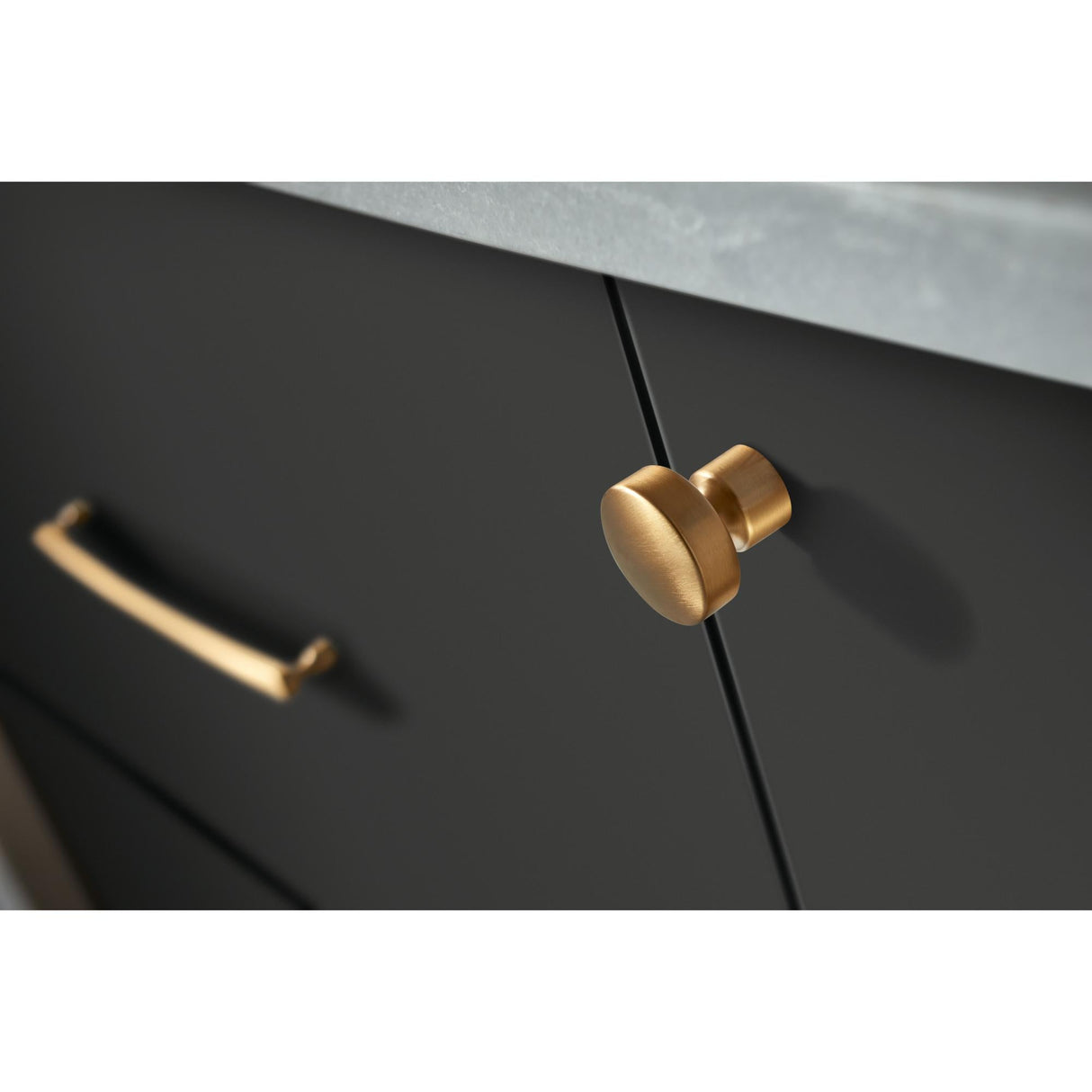 Atlas Homewares Lennox Knob 1 1/4 Inch Warm Brass