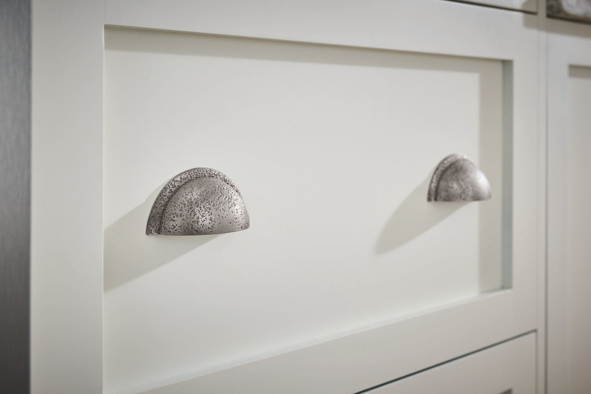 Atlas Homewares Olde World Knob 1 Inch Pewter