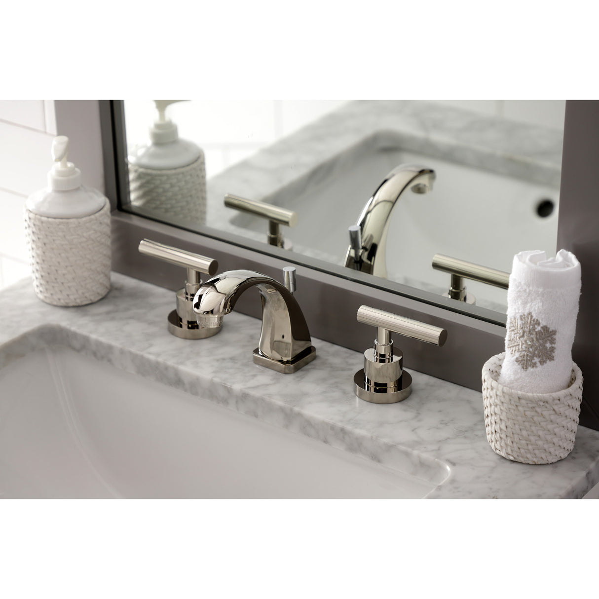 Kingston Brass KS4946CML Manhattan 8 in. Widespread Bathroom Faucet, Polished Nickel