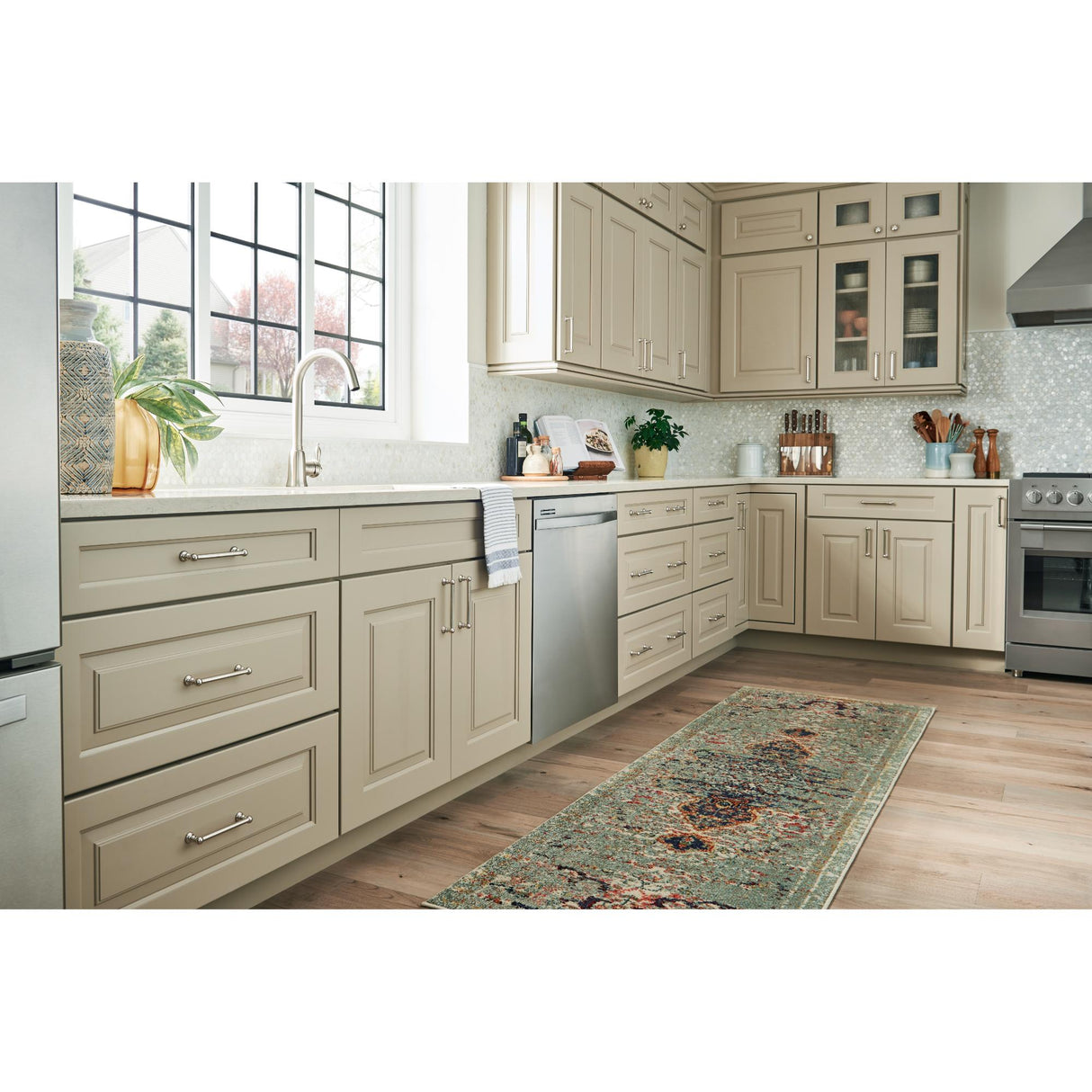 Atlas Homewares Victoria Pull 12 Inch (c-c) Brushed Satin Nickel