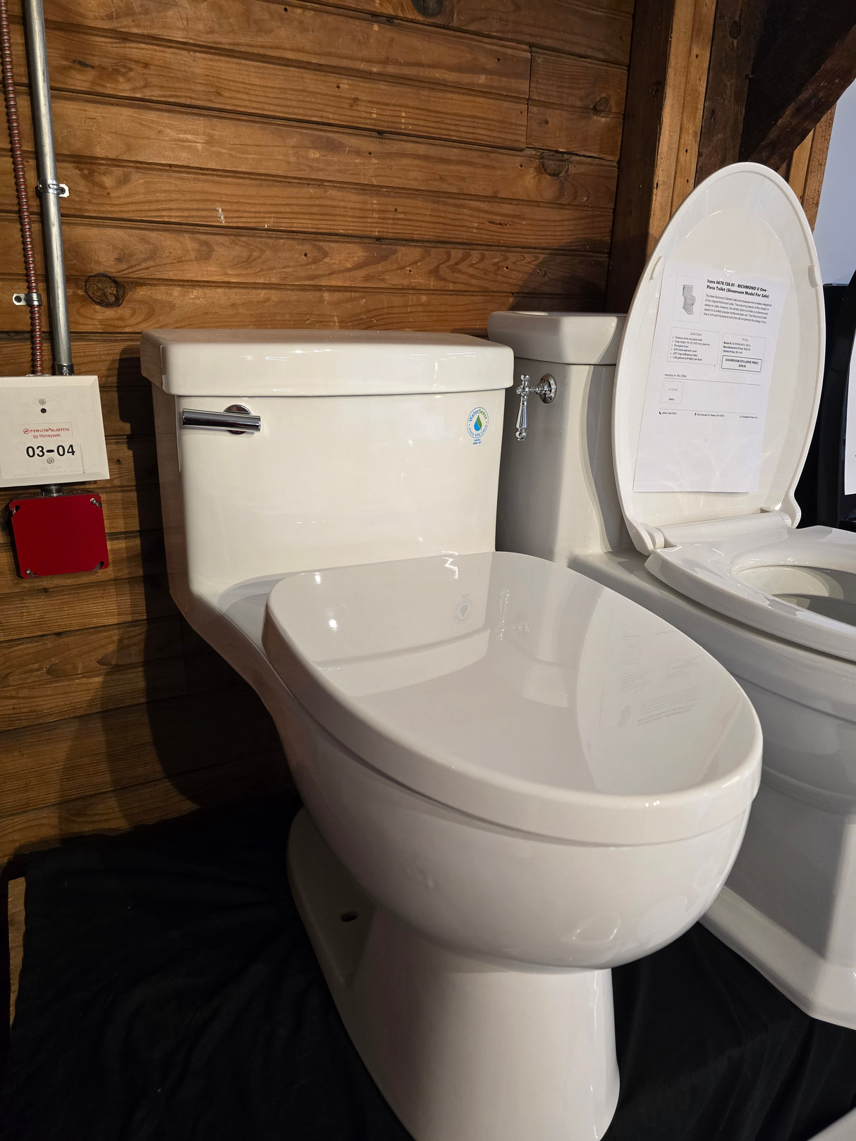 Icera C-6200.01 Riose OP Toilet, White (Floor Model For Sale)