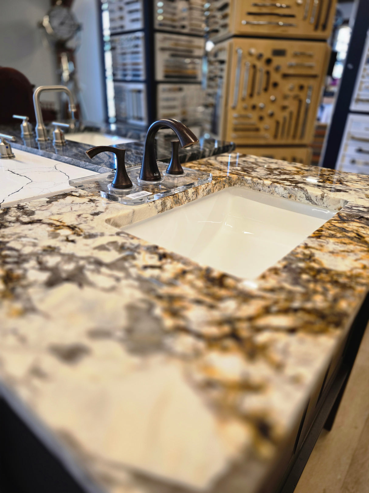 36" Versinti Stained Solid Wood Vanity with Desert Beach Granite Countertop