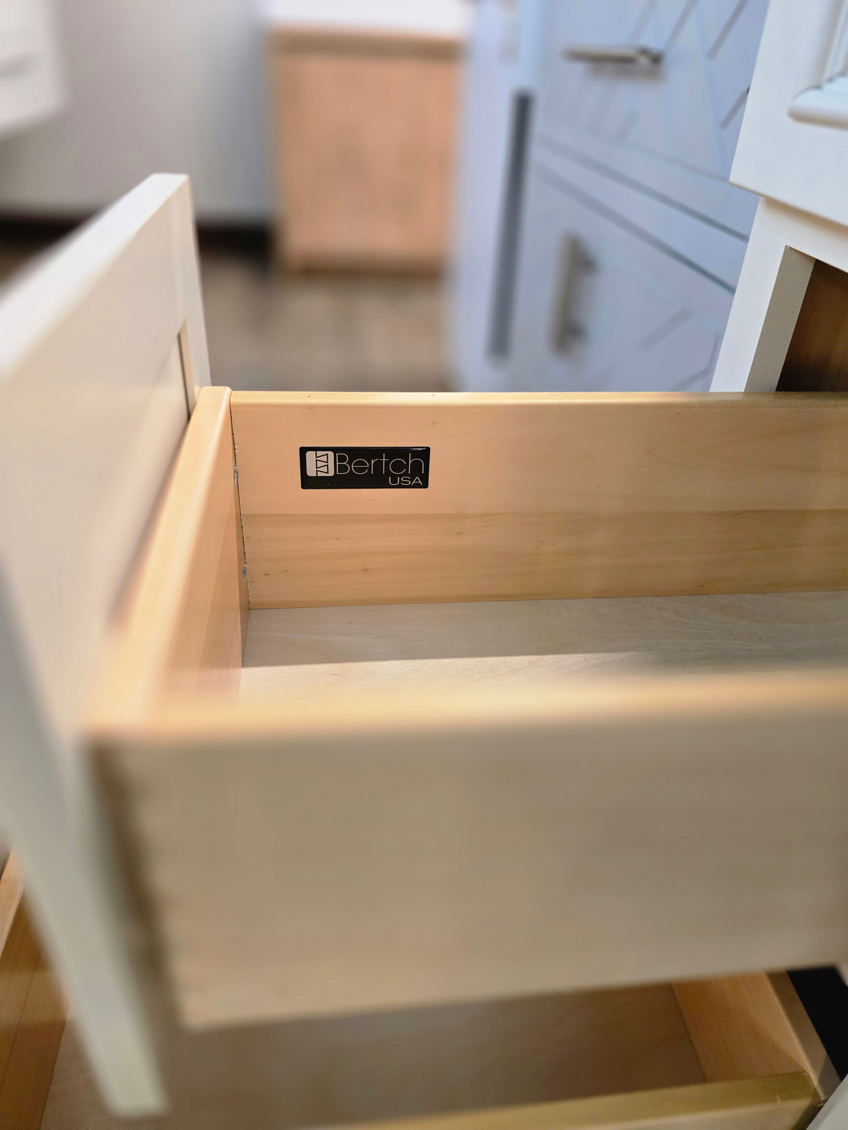 43" Cream Bertch Vanity Bundt Feet w/Viatera Quartz Top