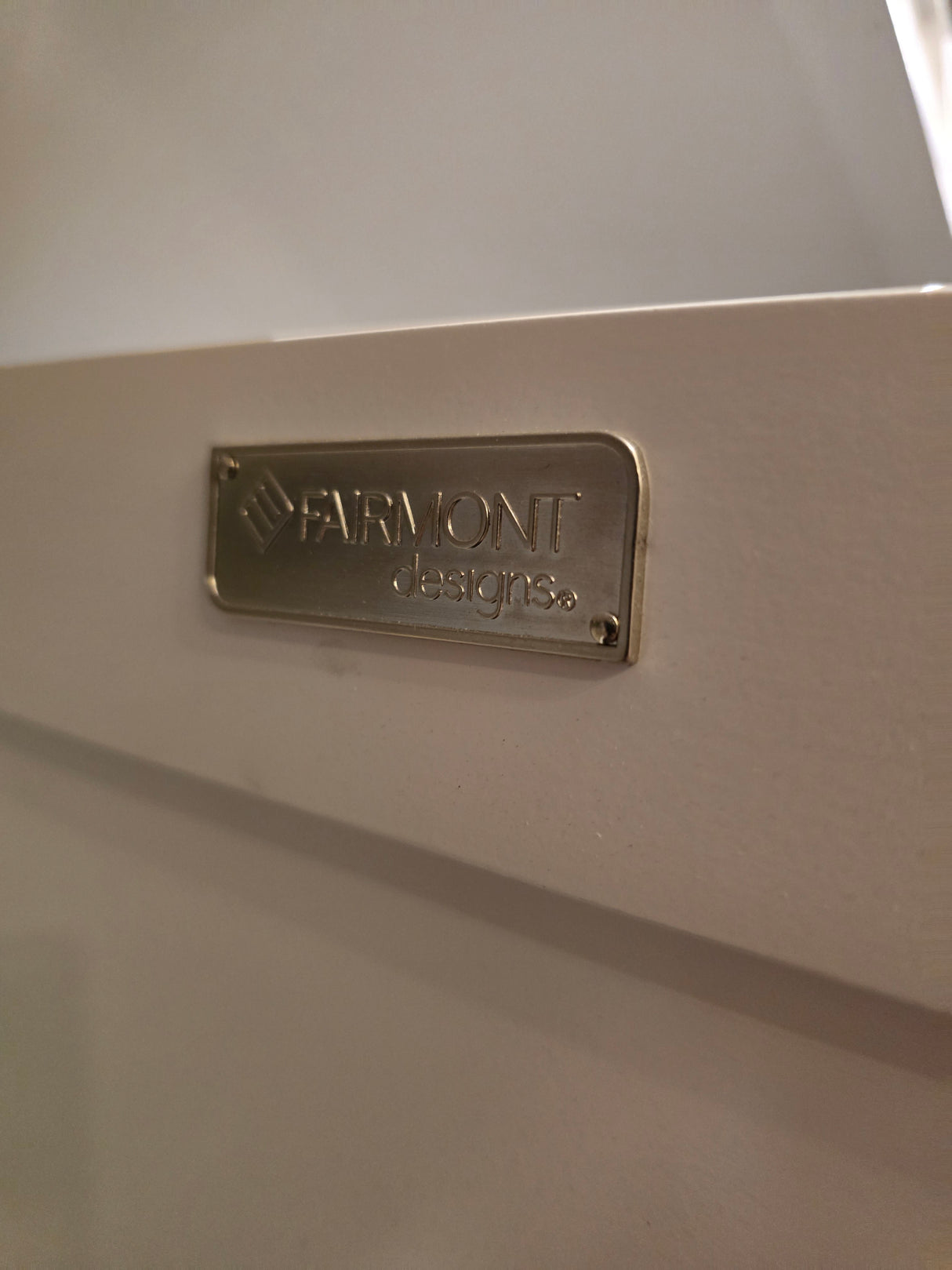 Fairmont Shaker Americana 36" Polar White Wall Mount Vanity /w 37" Swiss Madison top