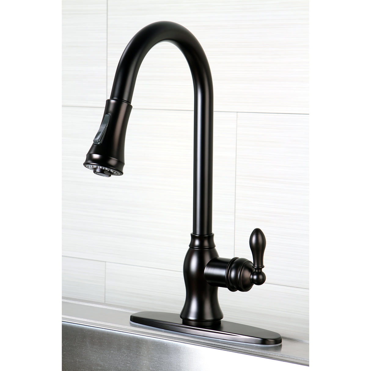 Gourmetier GSY7775ACL American Classic Single-Handle Pull-Down Sprayer Kitchen Faucet, Oil Rubbed Bronze