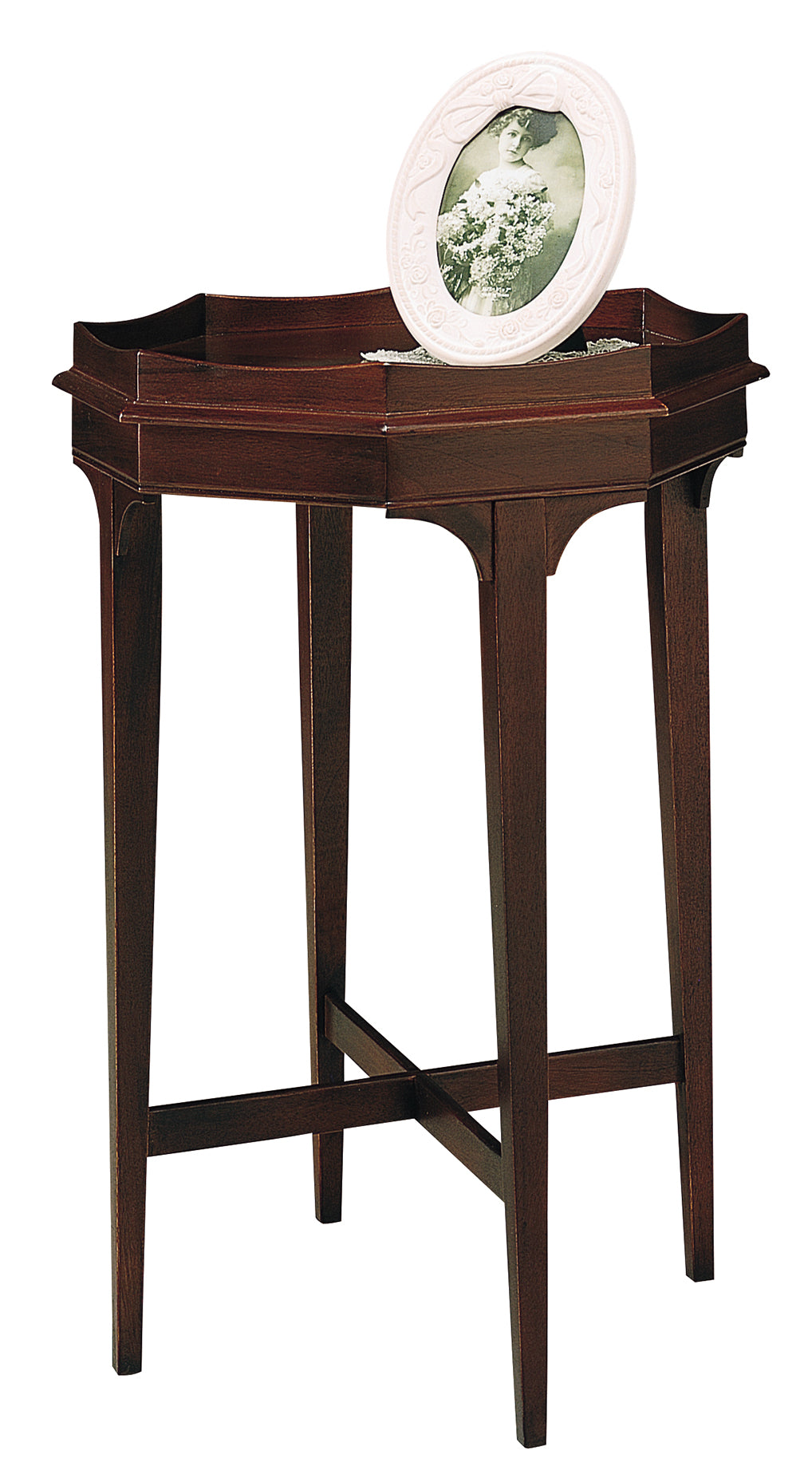 Hekman 560090094 Accents 18.25in. x 18.25in. x 27in. End Table