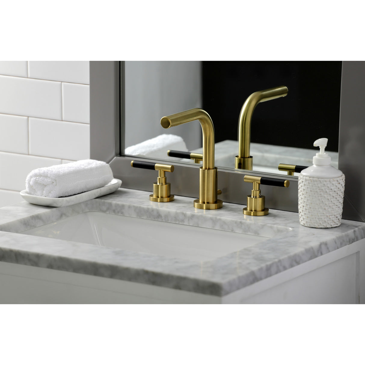 Fauceture FSC8953CKL Kaiser Widespread Bathroom Faucet with Brass Pop-Up, Brushed Brass