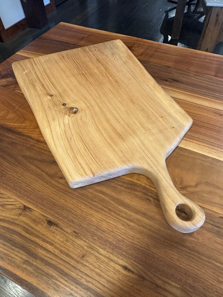Gill CC Woodworks Live-Edge Oak Cutting Board with Handle