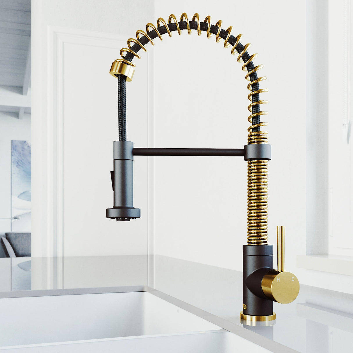 VIGO Edison Pull-Down Spray Kitchen Faucet In Matte Brushed Gold/Matte Black VG02001MGMB