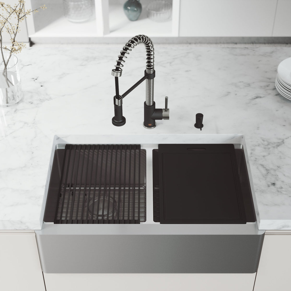 VIGO 33" Oxford Stainless Steel Flat Apron Double-Bowl Kitchen Sink Workstation with Edison Faucet & Soap Dispenser VG15922