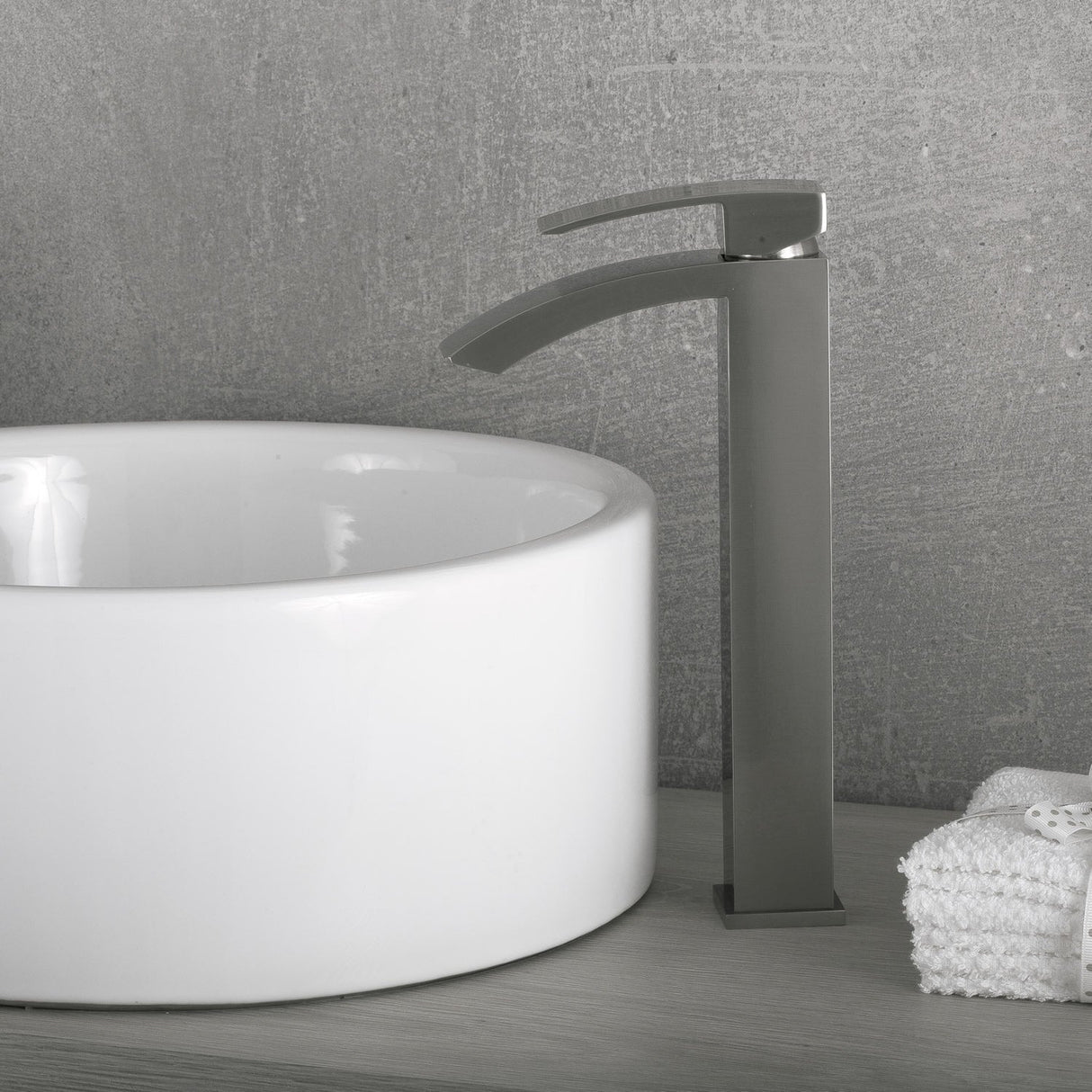 DAX Brass Single Handle Waterfall Vessel Basin Faucet, Brushed Nickel DAX-6690B-BN