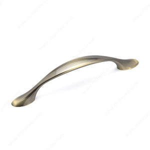 Richelieu BP7814AE Traditional Metal Pull - 7814, Antique English, 8/32 in (Included)