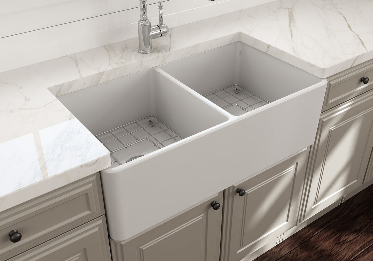 BOCCHI 1139-002-0120 Classico Farmhouse Apron Front Fireclay 33 in. Double Bowl Kitchen Sink with Protective Bottom Grids and Strainers in Matte White