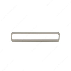 Richelieu 685160195 Modern Metal Pull - 685, Brushed Nickel, 3 25/32 to 6 5/16 in, 6 13/16 in