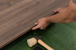 CALI Beau Bark Santa Cruz Extra Wide Click w/ Pad (Angle-Angle) (Covers 28.13 SQFT) 7704000700