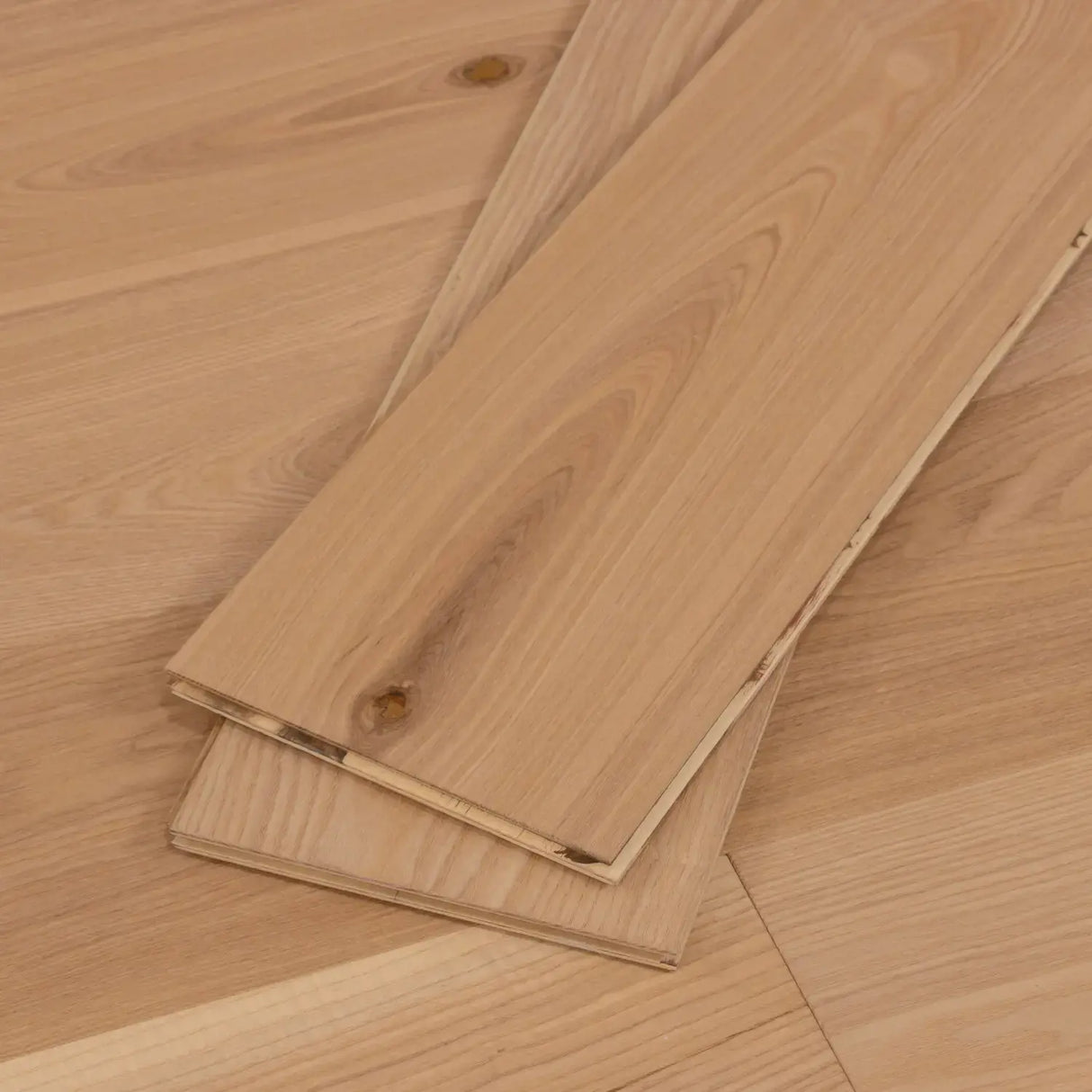 CALI Refined Ash Varietals Wide+ T&G (Covers 23.31 SQFT) 7601101100