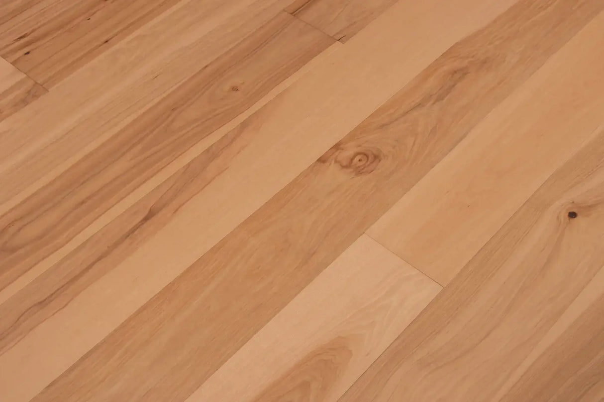CALI Natural Hickory Varietals Wide+ T&G (Covers 23.31 SQFT) 7601100400