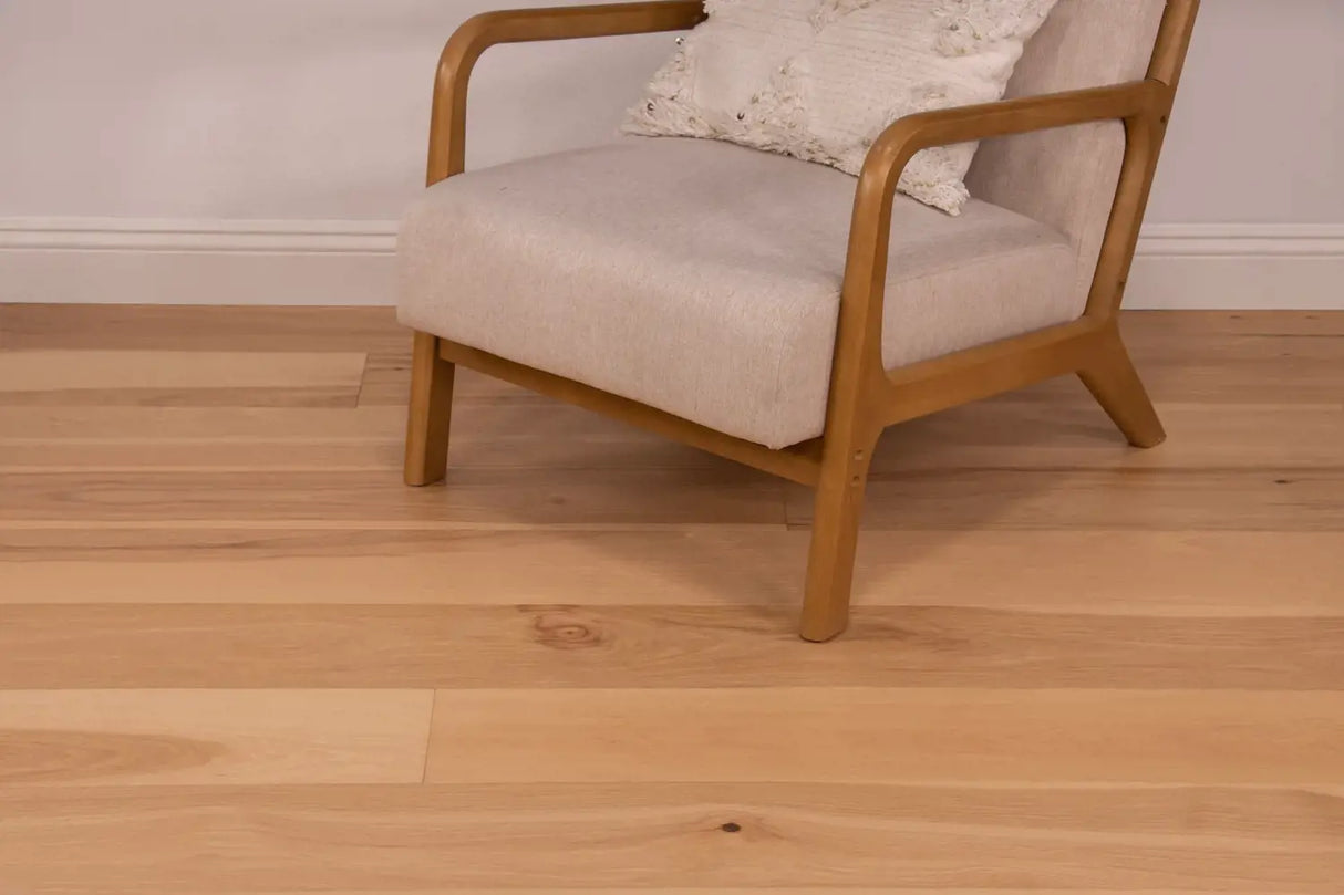 CALI Natural Hickory Varietals Wide+ T&G (Covers 23.31 SQFT) 7601100400