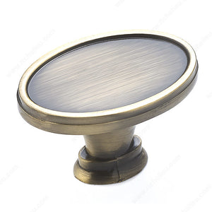 Richelieu BP80239AE Transitional Metal Knob - 8023, Antique English