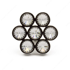 Richelieu 30774814011 Modern Swarovski Crystal & Metal Knob - 3077, Clear / Chrome