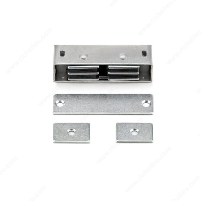 Richelieu 327A3 Triple Pole Magnetic Catch - Aluminum Case, Polished Brass