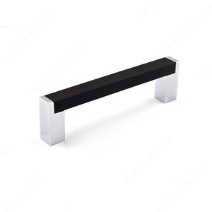 Richelieu BP80196140900 Modern Metal Pull - 801, Matte Black / Chrome, 3 25/32 in, 4 9/32 in