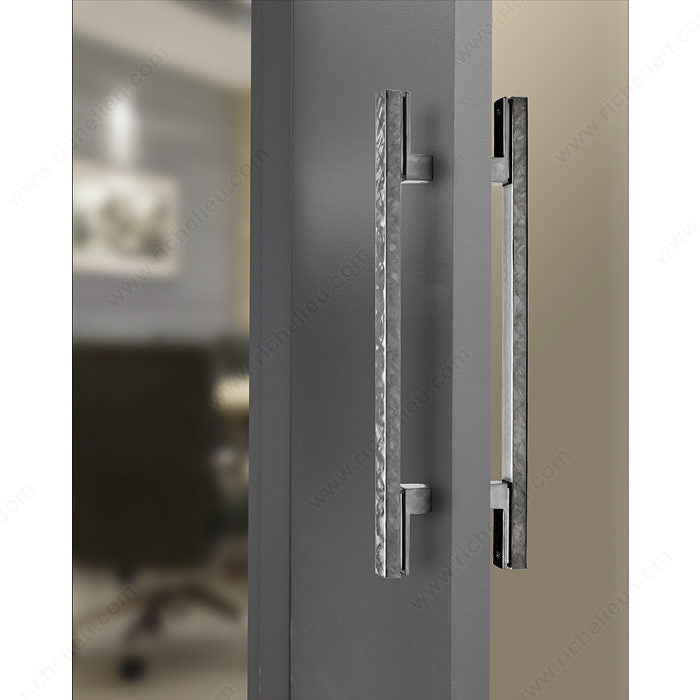 Richelieu 6112128272 Modern Metal Pull - 6112 & 6131, Industrial Stainless Steel, 5 1/32 in, 8 15/32 in, 5/8 in, M4 (Included)
