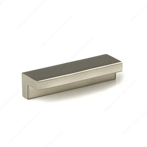 Richelieu BP64664195 Modern Metal Pull - 646, Brushed Nickel, 2 17/32 in, 3 1/8 in, M4 (Included)