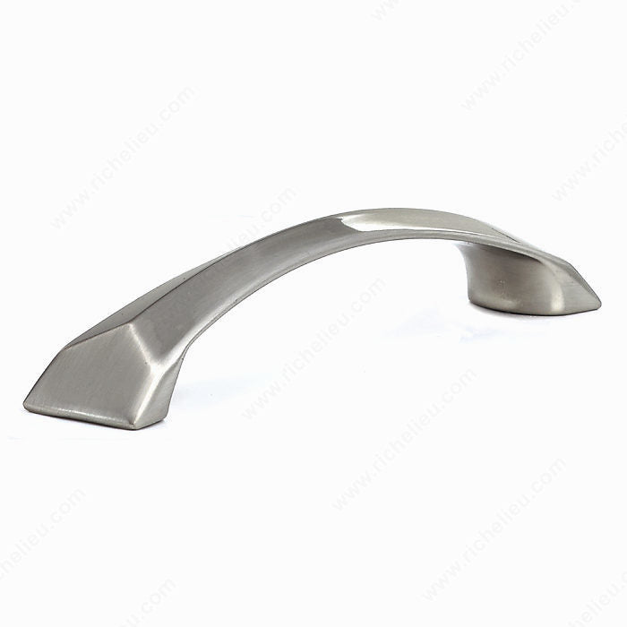 Richelieu BP10542128195 Modern Metal Pull - 1054