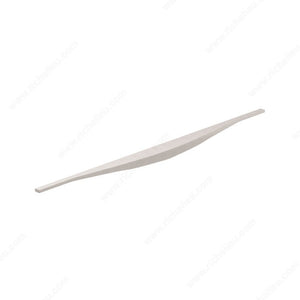 Richelieu BP8740160195 Modern Metal Pull - 8740, Brushed Nickel, 6 5/16 in, 14 5/8 in