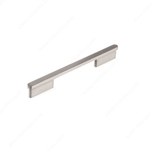 Richelieu 8636160195 Modern Metal Pull - 8636, Brushed Nickel, 6 5/16 in, 8 21/32 in