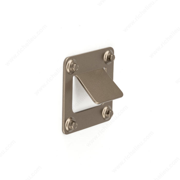 Richelieu PA070Z76E373 Contemporary Metal Pull - PA070Z, Matte Istanbul Bronze
