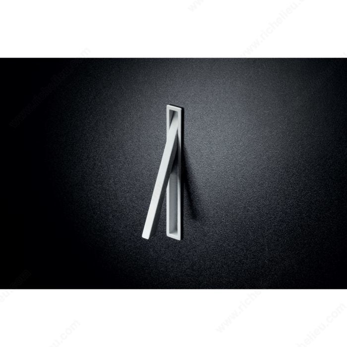 Richelieu MN2313Z105E229 Contemporary Recessed Metal Pull - MN2313Z, Matte White