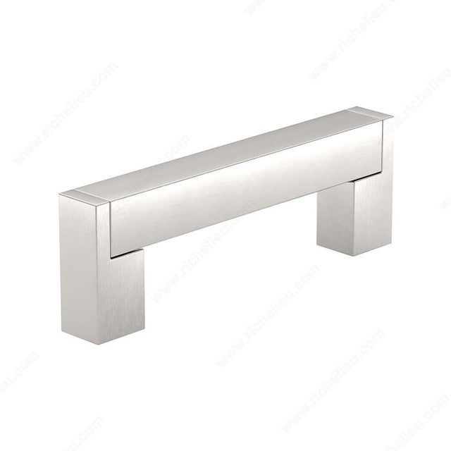 Richelieu BP52096195 Modern Stainless Steel Pull - 520, 3 25/32 in, 4 7/16 in