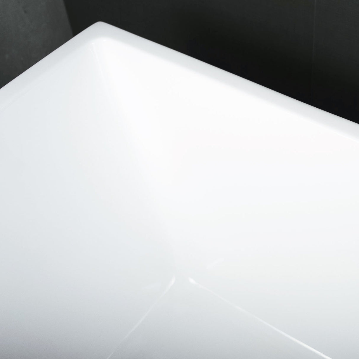 DAX Acrylic Square Freestanding Bathtub, White BT-8013A