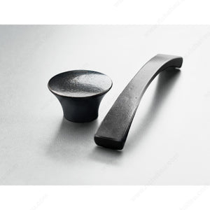 Richelieu 675535FB Traditional Forged Iron Knob - 6755, Florentine Bronze, 1 3/8 in, 25/32 in