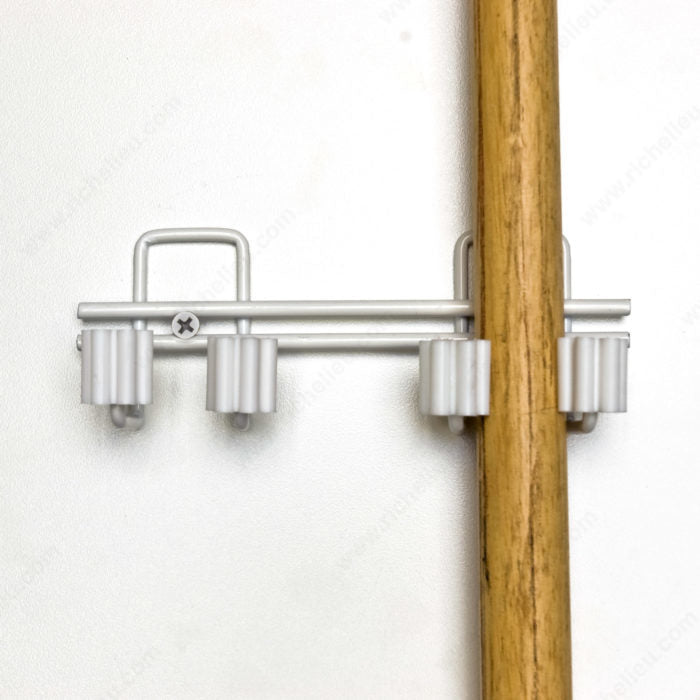 Richelieu 23505R Mop and Broom Grip Clip