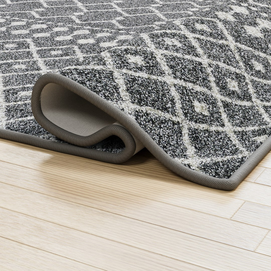 Eviva Grid 5' x 7' Geometric Gray/Cream Rug