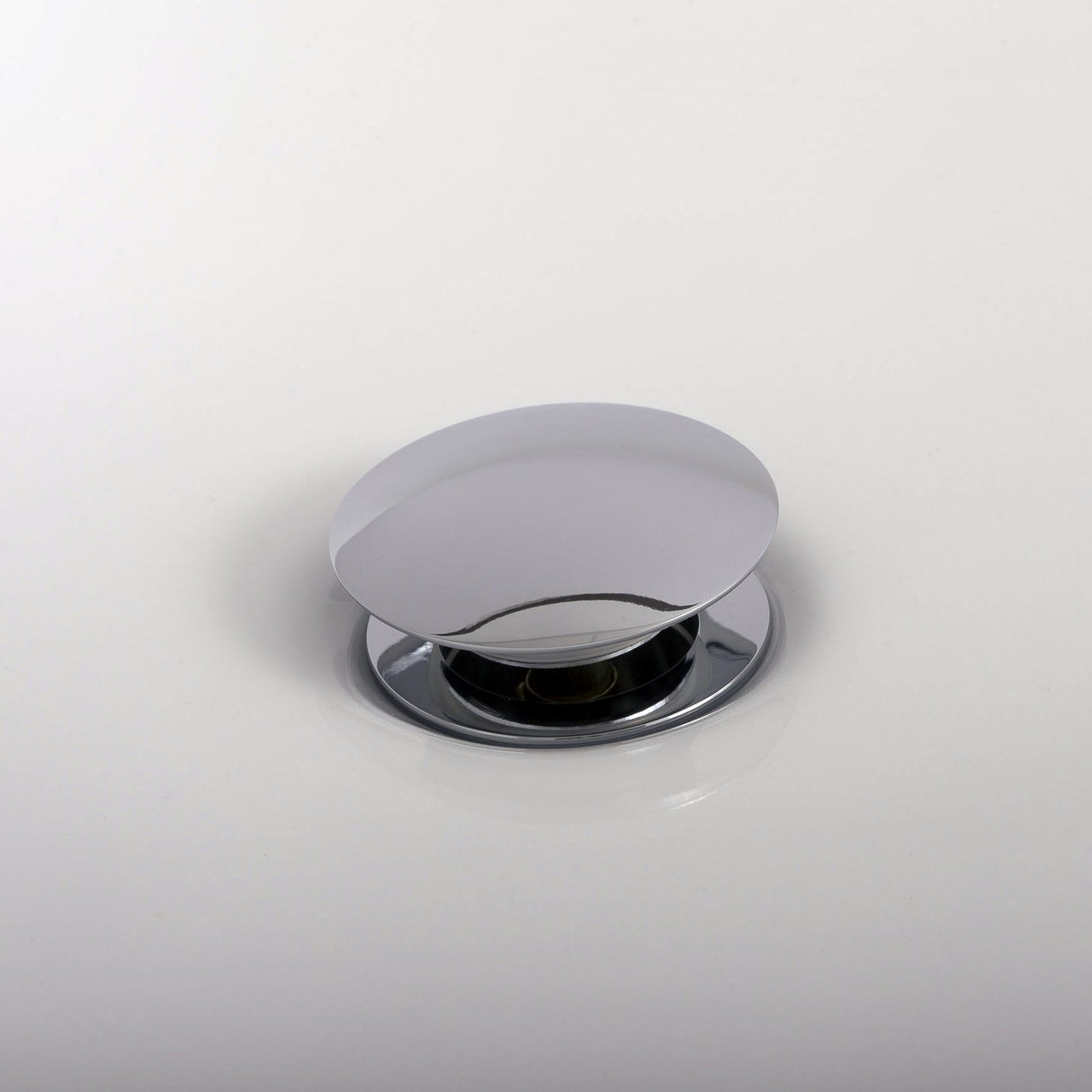 DAX Brass Round Vanity Sink Pop-Up Drain without Overflow, Chrome DAX-82005-CR