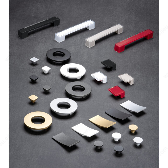 Richelieu BP324732900 Modern Plastic Pull - 3247, Matte Black