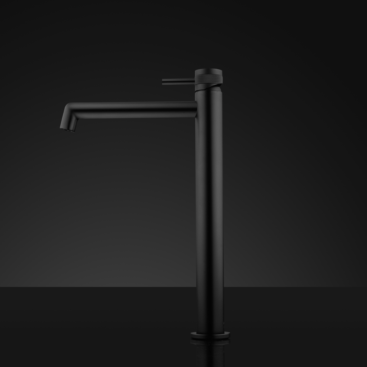 DAX Brass Single Handle Vessel Bathroom Basin Faucet, Black Matte DAX-8010041-BL