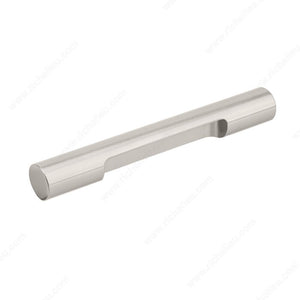 Richelieu 2456160170 Modern Aluminum Pull - 2456, Stainless Steel, 6 5/16 in, 7 3/32 in