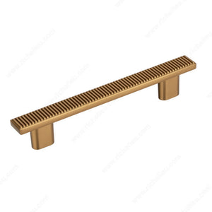 Richelieu BP258496195 Modern Metal Pull - 2584, Brushed Nickel, 3 25/32 in, 5 3/16 in