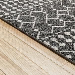 Eviva Grid 5' x 7' Geometric Gray/Cream Rug