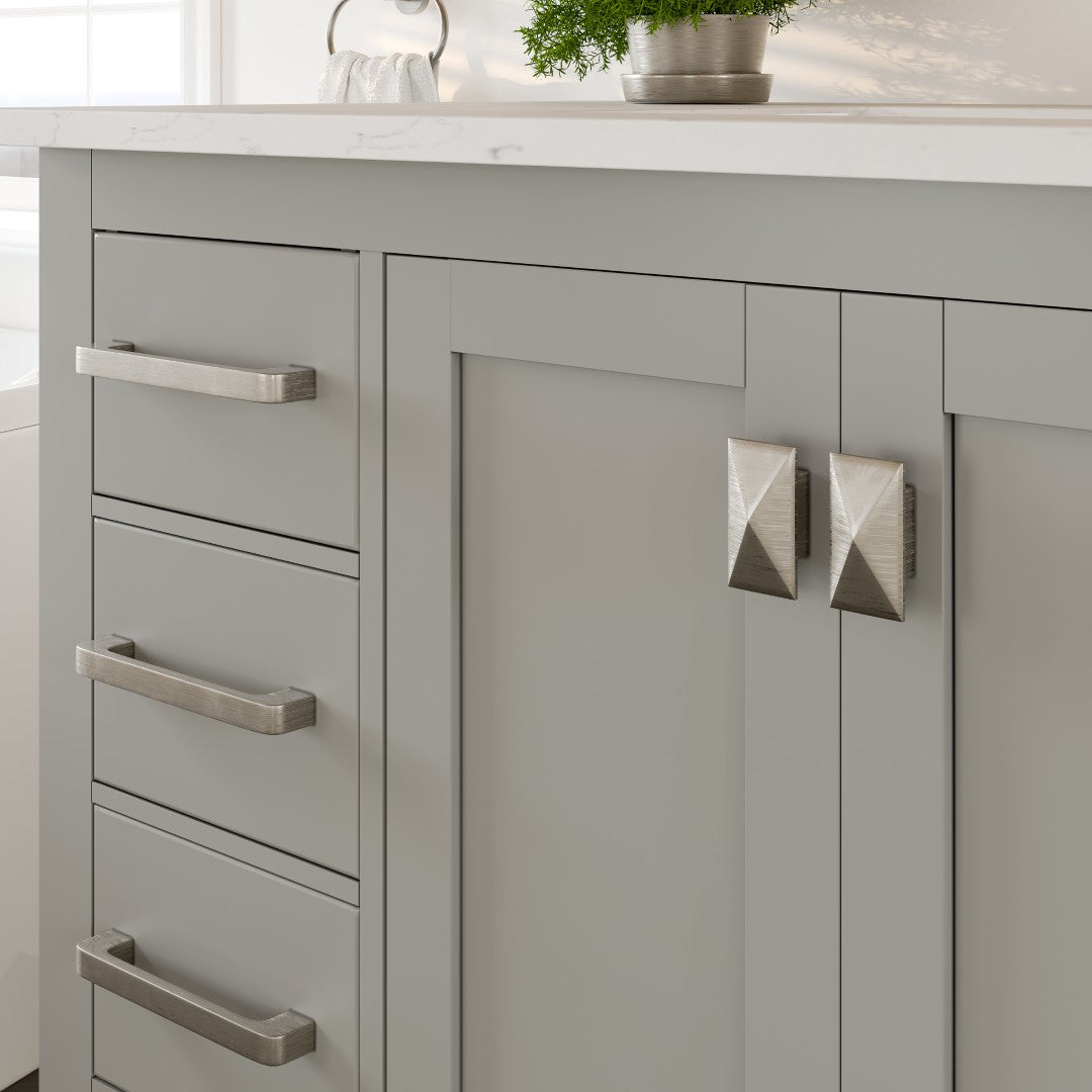 London 42 in. Gray Single Sink Bath Vanity with Carrara Quartz Top and Undermount Porcelain Sink