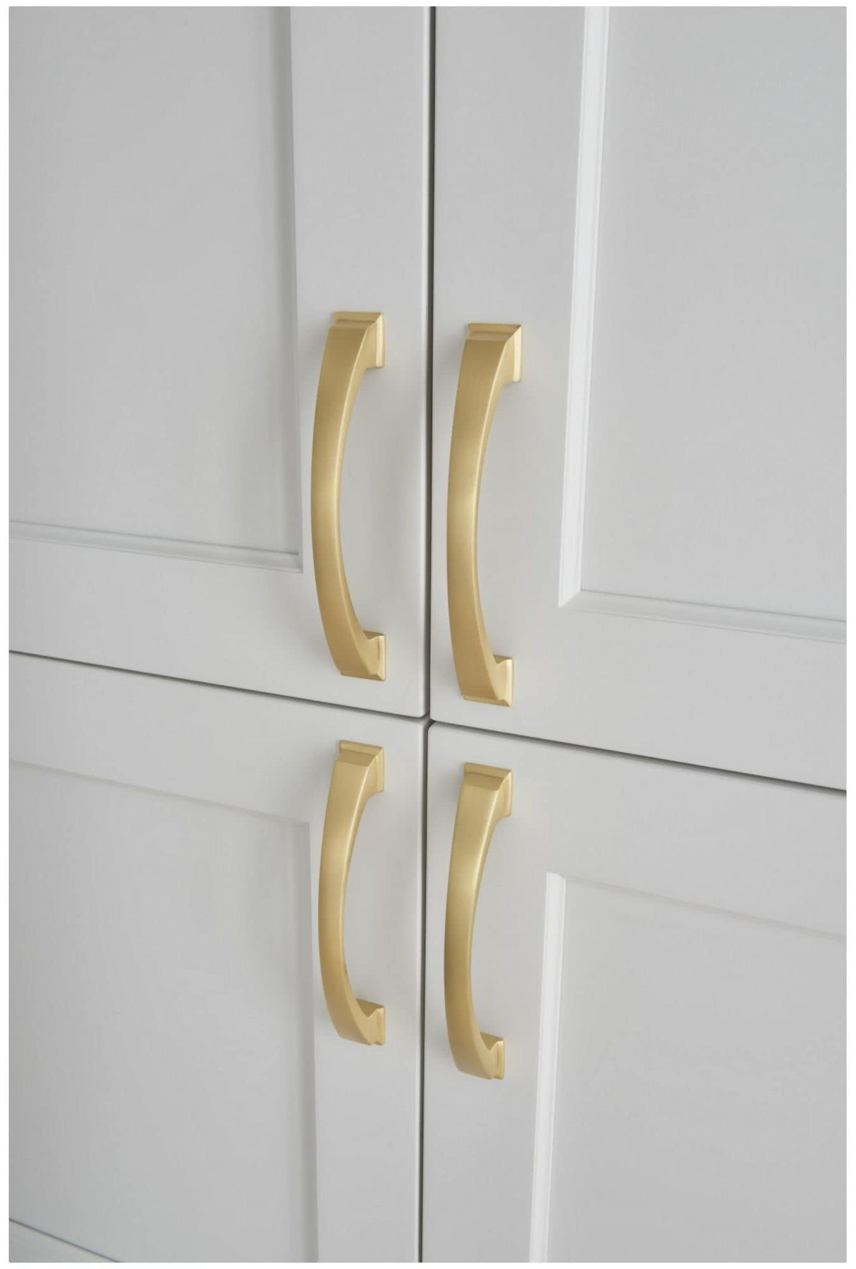 Jeffrey Alexander 944-224BG 224 mm Center-to-Center Brushed Gold Arched Roman Cabinet Pull
