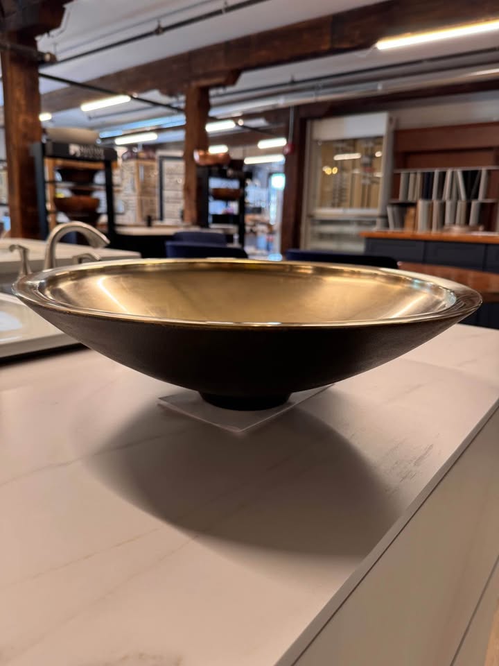 Porcher Solid Bronze Sink Golden Tone Temperantina 32390-00.945 (Showroom Display for Sale)