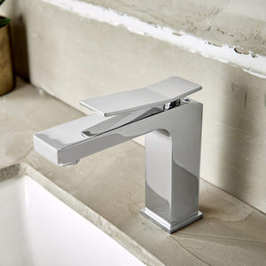 Gerber D225019 Chrome Avian Single Handle Lavatory Faucet
