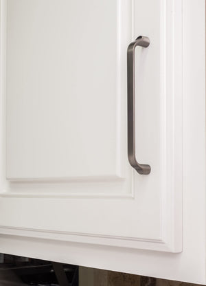 Elements 239-160BC 160 mm Center-to-Center Brushed Chrome Brenton Cabinet Pull