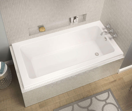 MAAX 106203-R-103-001 Pose 6032 IF Acrylic Corner Right Right-Hand Drain Aeroeffect Bathtub in White